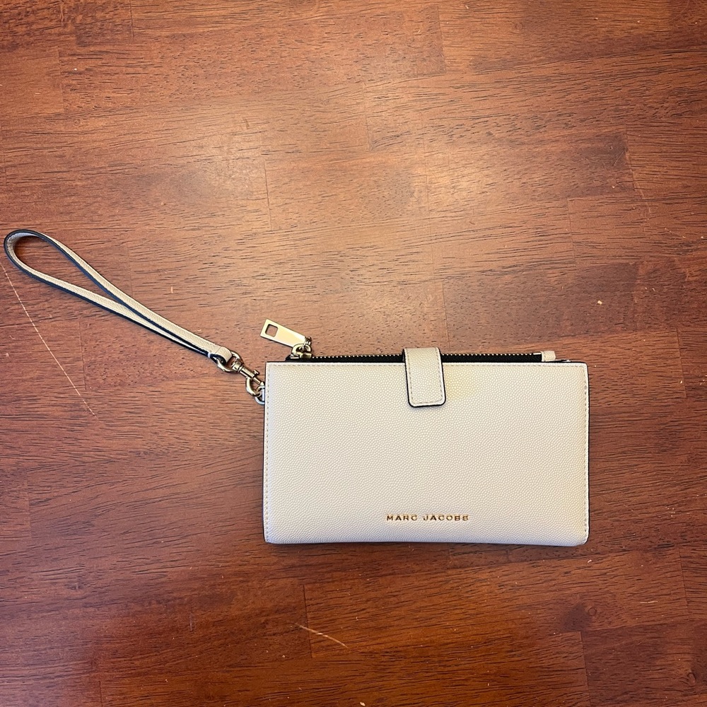 Marc Jacobs wristlet